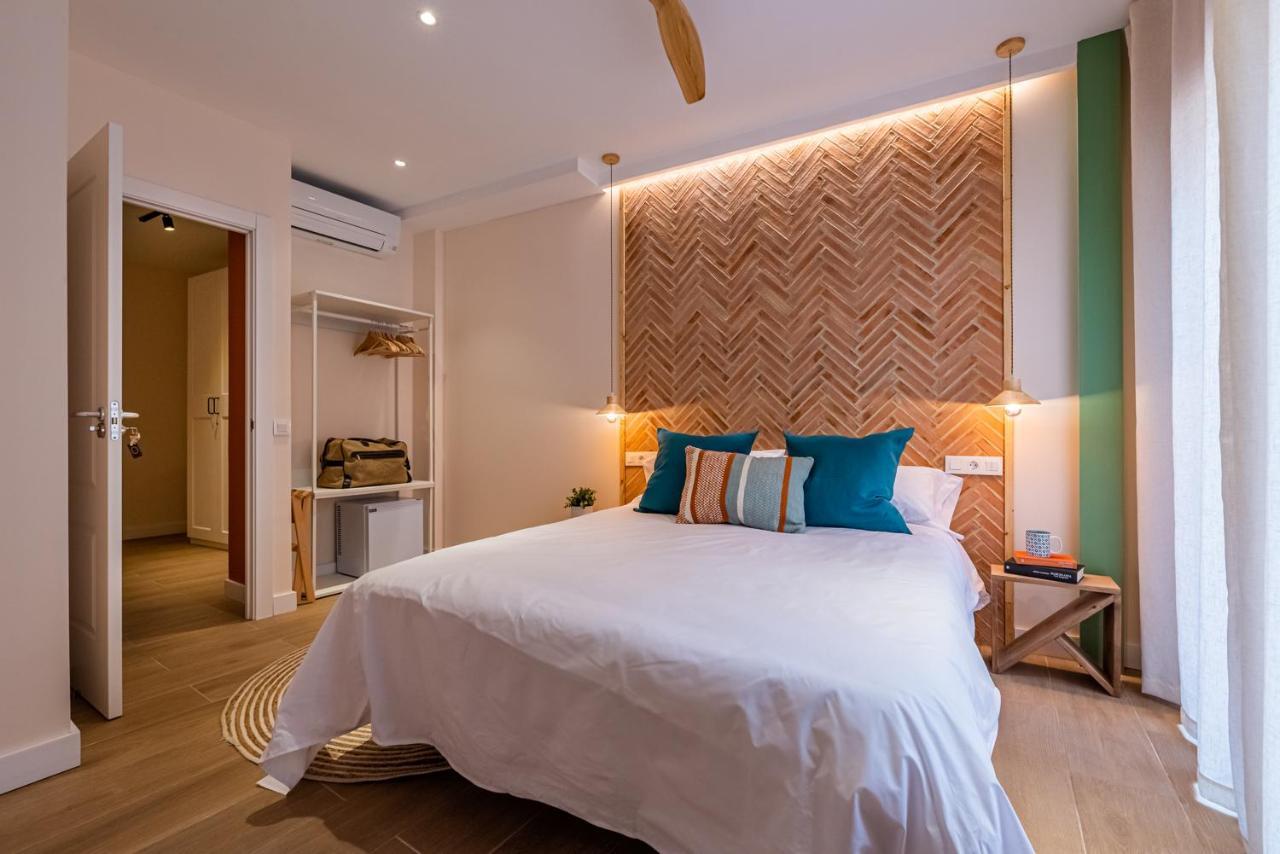 Vestal Suites Domo Камбрильс Экстерьер фото
