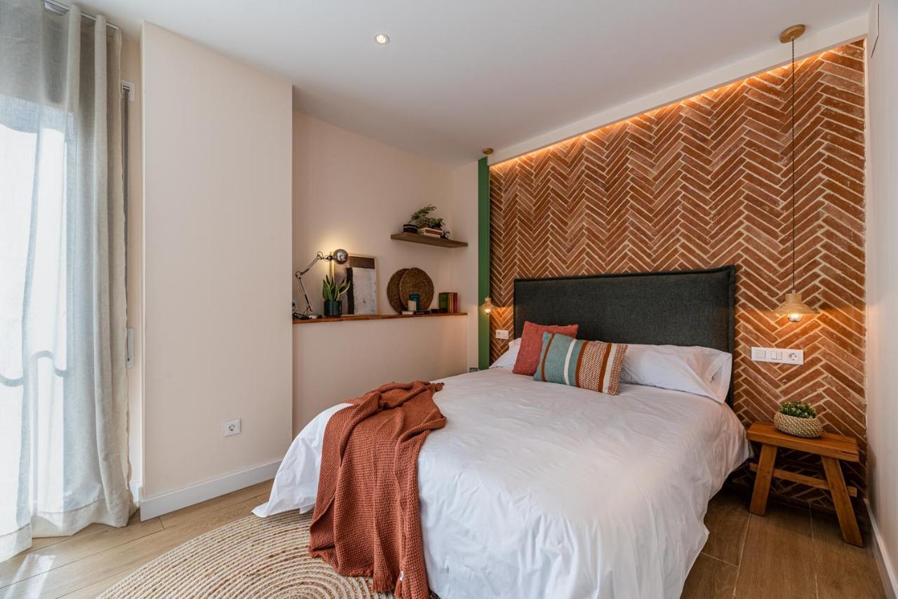 Vestal Suites Domo Камбрильс Экстерьер фото