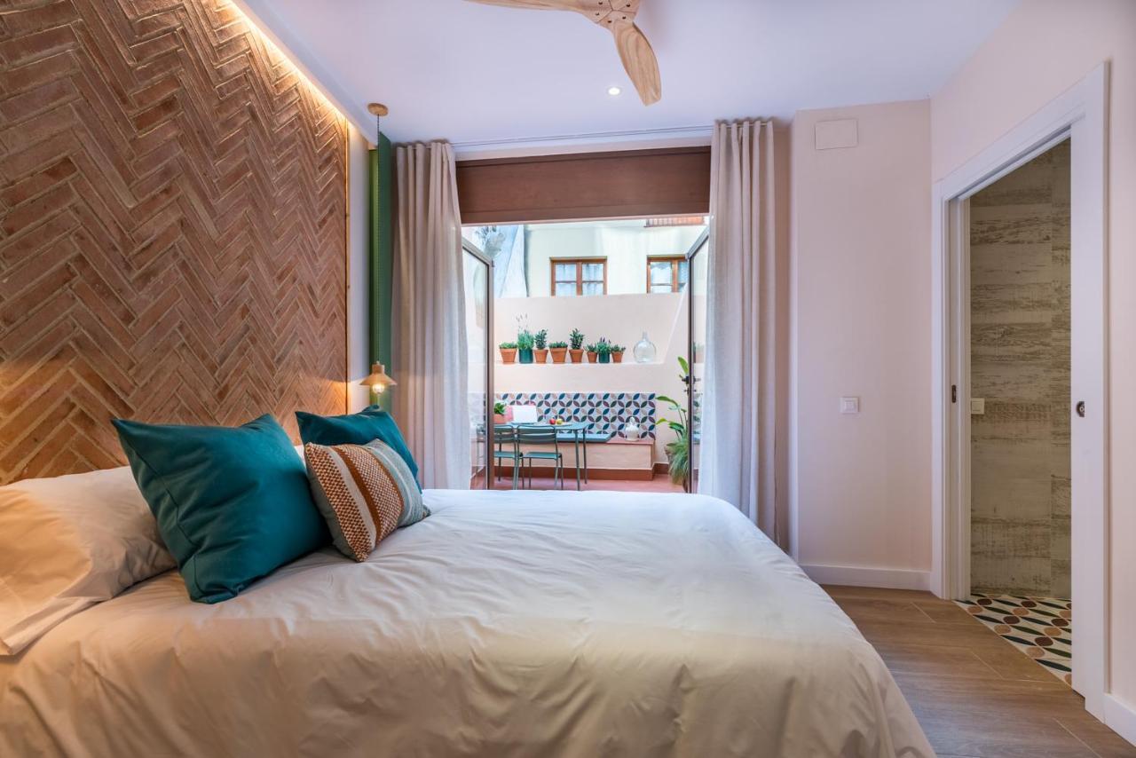 Vestal Suites Domo Камбрильс Экстерьер фото